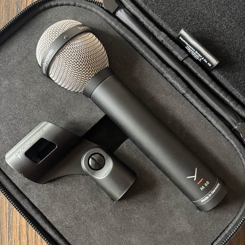 Beyerdynamic M 88 TG Hypercardioid Dynamic Microphone
