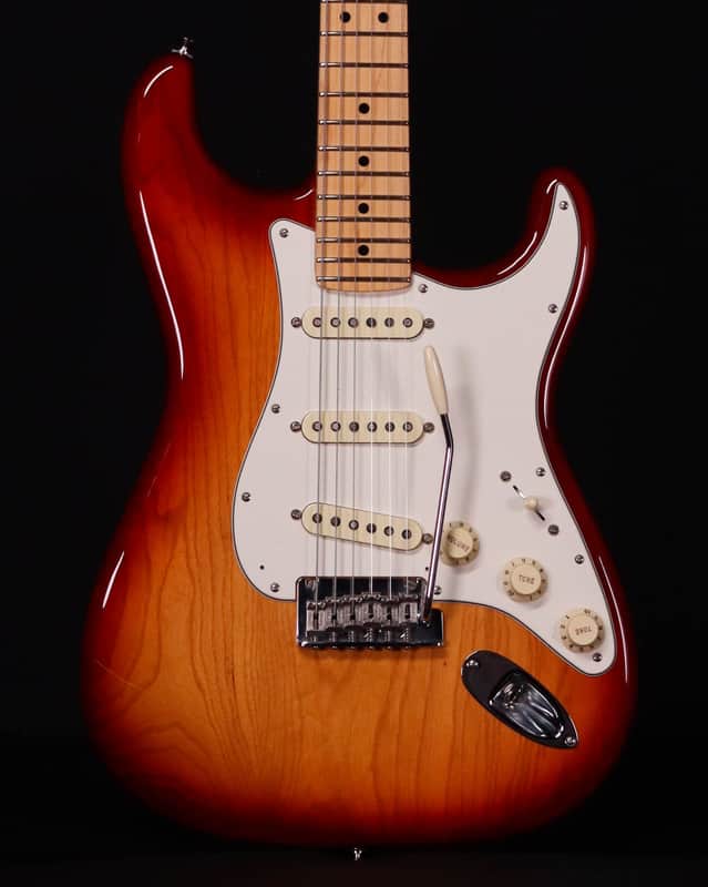 Fender American Professional Stratocaster Sienna Sunburst w/ HSC, 2016 - USED image 1