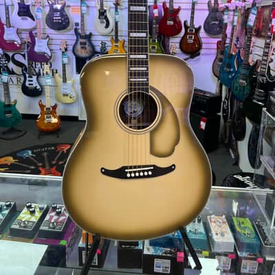 Fender Limited Edition California Vintage Palomino with Case, Antigua Pickguard, Antigua image 2