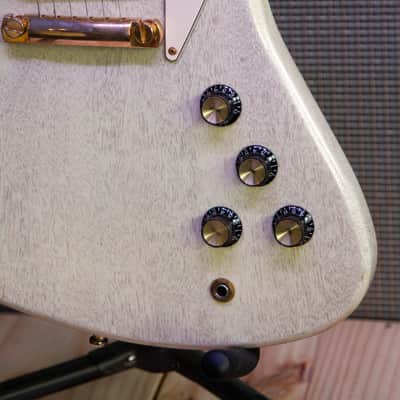 Gibson Custom Shop Non-Reverse Firebird 2005 - TV White image 8