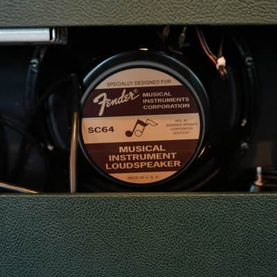 Fender FSR Limited Edition '65 Deluxe Reverb, British Racing Green image 9
