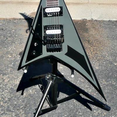 Jackson Rhoads JS32L Left Handed Electric Guitar in Original Box, Packaging, Hang Tags, Owners Manuals and Tremolo Tools - PV MUSIC Guitar Shop Inspected, Setup + Tested - Mint Condition image 6