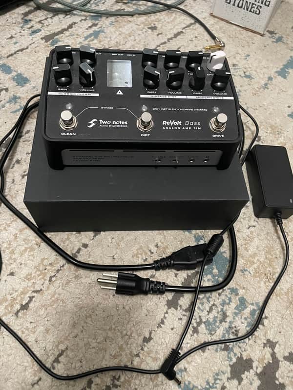 Two Notes ReVolt Bass