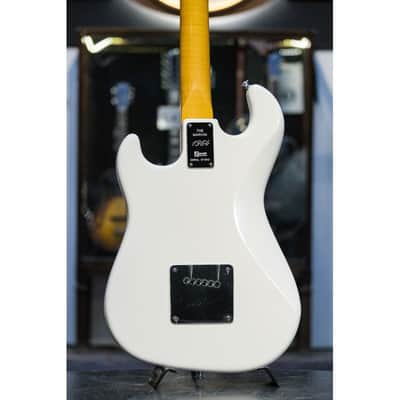 2014 Burns Marvin Signature The Marvin 1964  shadows white image 5