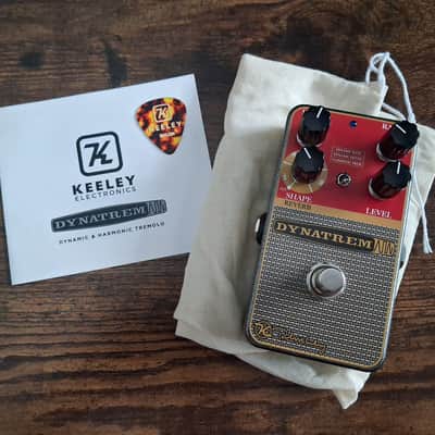 Keeley DynaTrem Dynamic Tremolo 2015 - Present - Silver / Red Graphic image 3