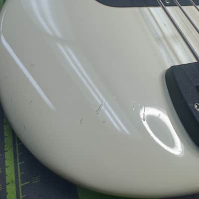 G&L SB-1 - Vintage White image 12
