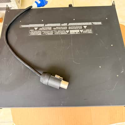 QSC PL380 PowerLight 3 – Professional Power Amplifier, worldwide shipping image 4