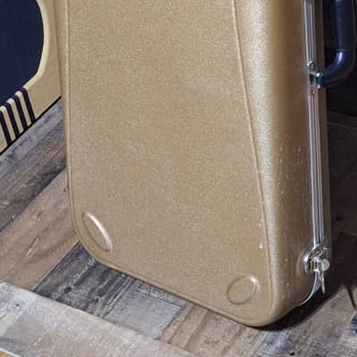 Gibson Les Paul 100th Anniversary Hardshell Case 2010's - Gold image 4
