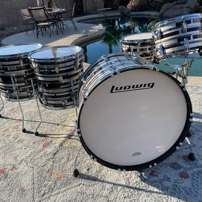 Ludwig  Classic Maple (8) Piece 8x7 10x8 12x8 13x9 16x16x16 16x18 26x16 Excellent Condition Most Go this Week!