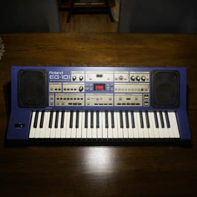 Roland EG-101 (1999) - rare techno groovebox with built in speakers image 3