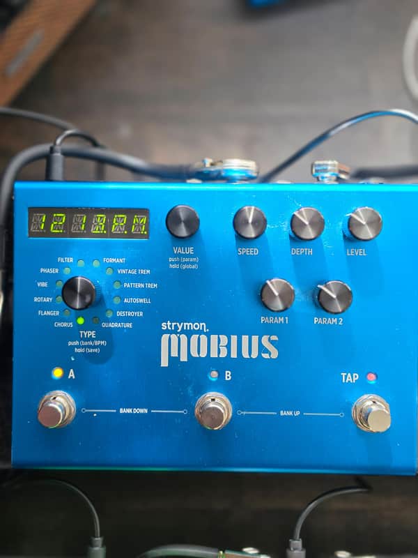 Strymon Mobius
