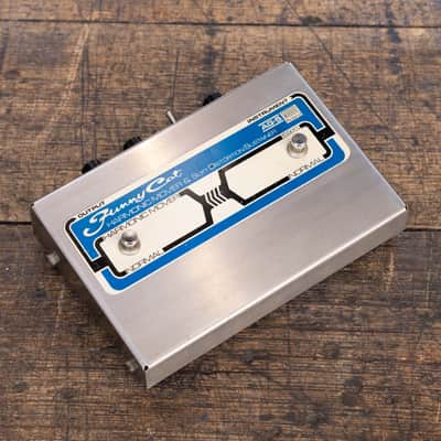 Roland AG-5 Funny Cat Harmonic Mover and Soft Distortion Sustainer