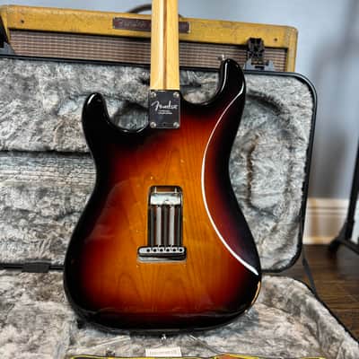 Fender American Professional Stratocaster 2018 - Sunburst image 5