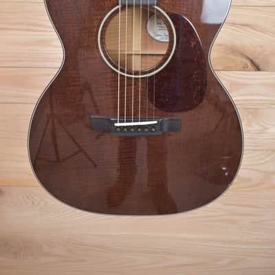 Bourgeois 000 Hogtop 2024 - Figured Mahogany image 2