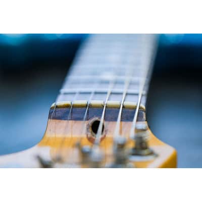1984 Fender Standard Stratocaster (USA) with Rosewood Fretboard  sapphire blue image 8