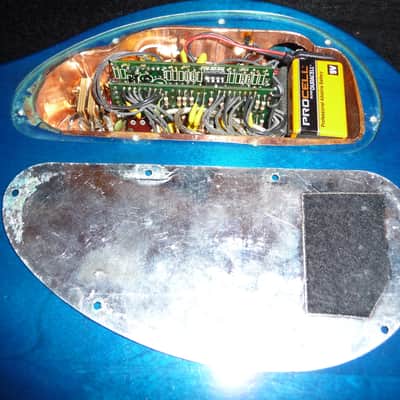 Carvin LB70 1991 Sapphire Blue Transparent - Lefty image 14