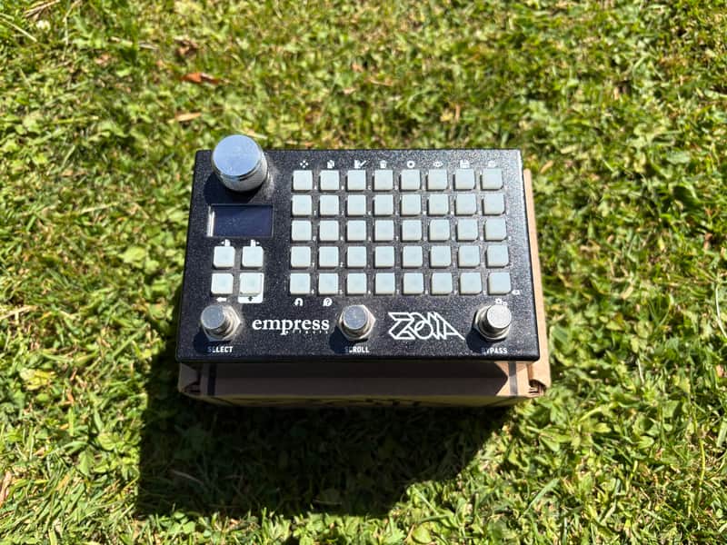 Empress Zoia Compact Grid Controller 2010s - Black image 1