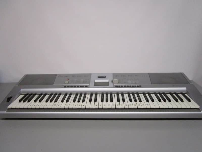Yamaha Portable Grand DGX-205 Electronic Piano image 1