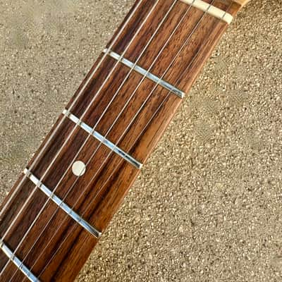 Fender Highway One Stratocaster with Rosewood Fretboard 2006 - 2011 - 3-Color Sunburst image 3