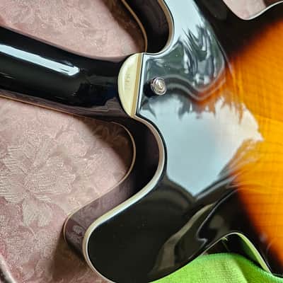 Hagstrom Viking Super Sunburst image 14