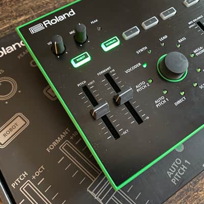 Roland AIRA VT-3 Voice Transformer mint boxed with Decksaver image 2