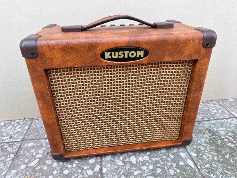 KUSTOM KAA16 Acoustic Guitar Combo Amplifier 16W 8-Inch Celestion Speaker image 1