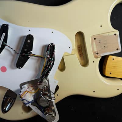 Fender Jimi Hendrix Stratocaster ST68 Reissue CIJ 2007 Vintage White - DiMarzio HS-3 / Texas Special - Pro Setup image 9