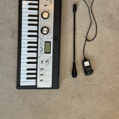 Korg MicroKORG XL Vintage Style 37-Key Synthesizer/Vocoder 2010s - Black image 4