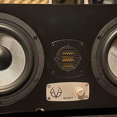 EVE Audio sc307 studio monitor pair sc307 mtm image 1