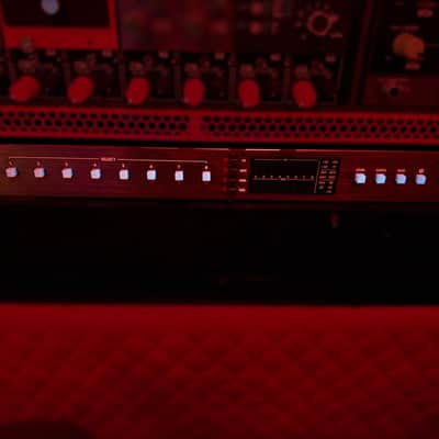 GloViz™ - Glow Buttons for SSL Alpha 8 / SSL 18 - Low Light image 3