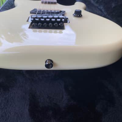 USA Kramer BARETTA 1987/88 - Antique white image 7