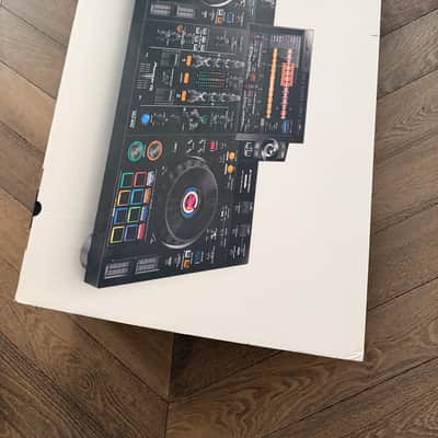 Immagine Pioneer XDJ-RX3 2-Channel Rekordbox / Serato All-In-One DJ System 2021 - Present - Black - 2