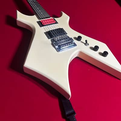 B.C. Rich Warlock 1985 - Cream White image 3