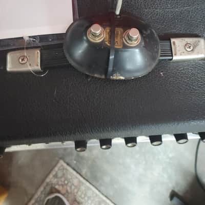 Fender Super Reverb "Drip Edge" 2-Channel 40-Watt 4x10" Guitar Combo - Silverface image 4