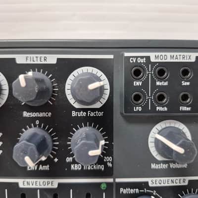 Arturia MicroBrute 25-Key Synthesizer 2014 - Present - Black image 5