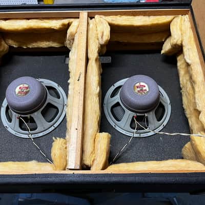 Fender "Drip Edge" 2x12 Guitar Speaker Cabinet 1968 - 1969 - Silverface image 2