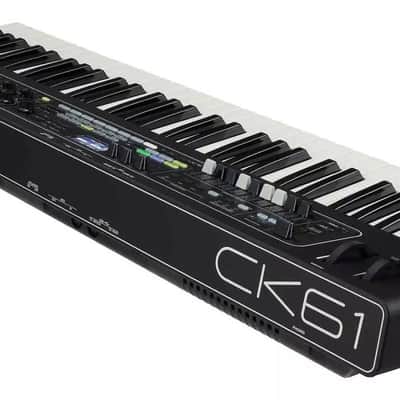 Yamaha CK61 Stage Piano with Speakers (Black) - 61 Keys image 3