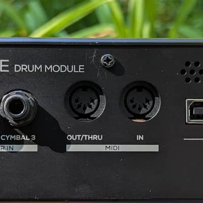 Alesis Strata Core Electronic Drum Module w/ Power Cable, Mount, and Cable Snake image 8