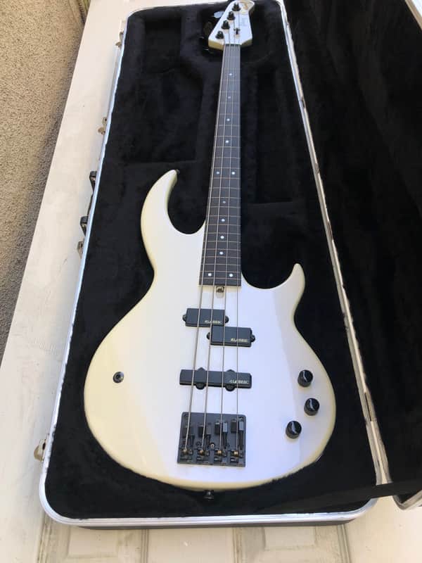 Gibson Bunny Brunel 4 Str. Fretless 1986 Pearl White image 1