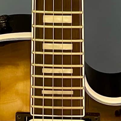 Dean Dean Thoroughbred Select Floyd Quilted Maple 2021 - Natural Black Burst image 3