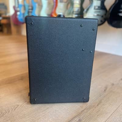 Fender Rumble Studio 40-Watt 1x10" Bass Combo 2018 - Present - Black image 4
