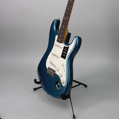 Fender Vintera III Late '60s Stratocaster Ocean Turquoise image 9