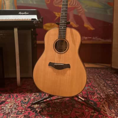 Taylor Builder's Edition 717e with V-Class Bracing 2019 - 2021 - Natural image 1