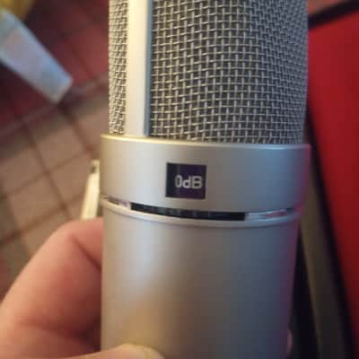 Neumann U 89 i Large Diaphragm Multipattern Condenser #4577 image 4