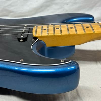 Fender American Professional II 2 Stratocaster Guitar with Case 2021 - Dark Night / Maple neck image 17