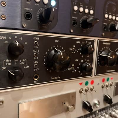 Universal Audio LA-610 Tube Channel Strip 2000s - Gray / Black image 2