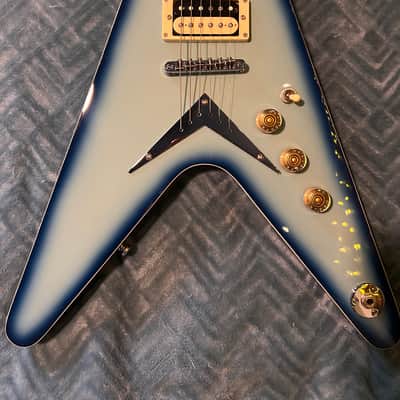 Dean V 79 2018 - Blue Burst image 2