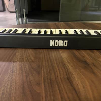 Korg microKEY Air 37-Key Bluetooth/USB MIDI Controller 2015 - Present - Black image 2