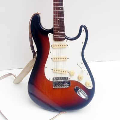 MARINA Stratocaster style MIJ 1990 image 2