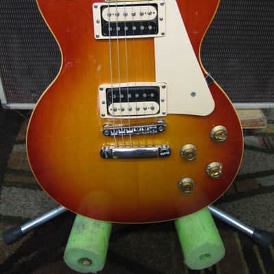 Gibson  Les Paul Traditional PRO Exclusive  March 5th 2009      1st year production - Heritage sunburst image 2